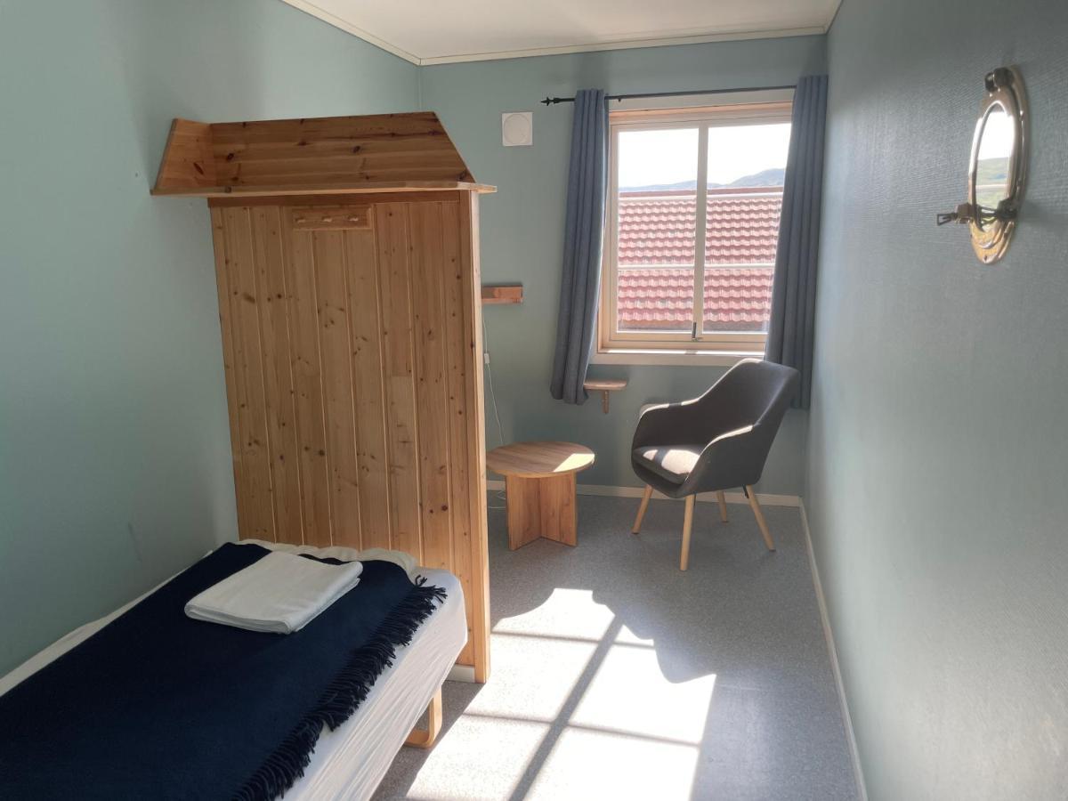 Adventure Camp Mehamn Hotell Eksteriør bilde